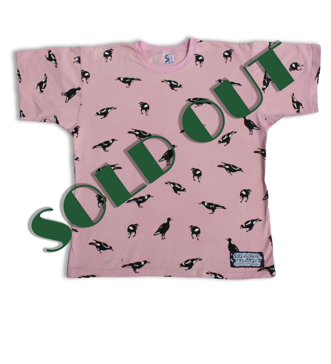 AUSTRALIAN MAGPIE UNISEX T-SHIRT in Mimi Pink